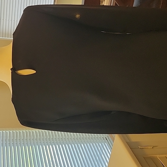 LIZ CLAIBORNE CLASSIC BLACK DRESS....SZ 6 - Picture 8 of 13